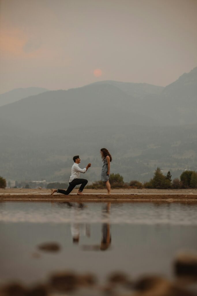 proposal photo -the kneel down